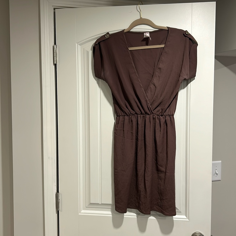 Cute womens knee length flowy dress Size S